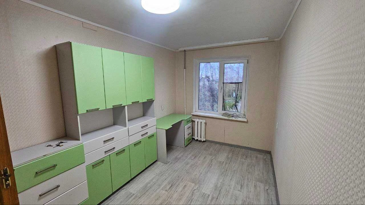 Sale of a 3-bedroom apartment near the embankment
