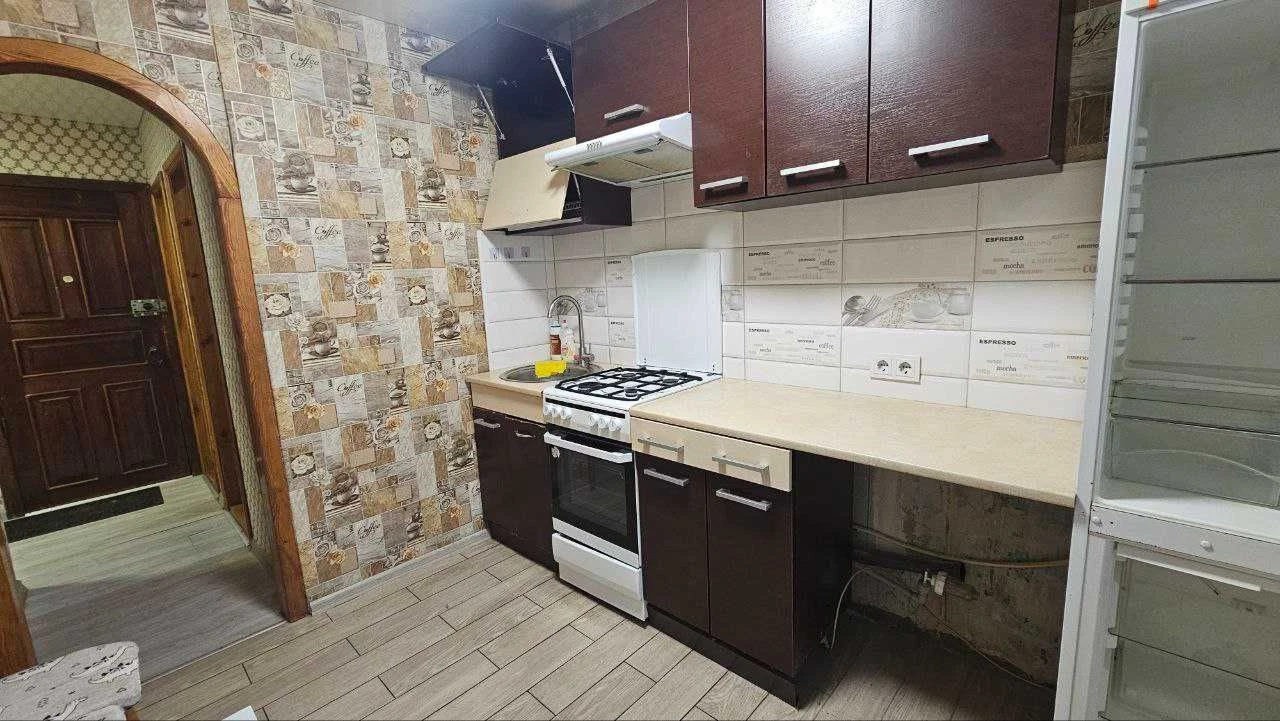 Sale of a 3-bedroom apartment near the embankment