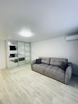 Sale of a 2-bedroom apartment. No real estate agent commission!! From the owner
