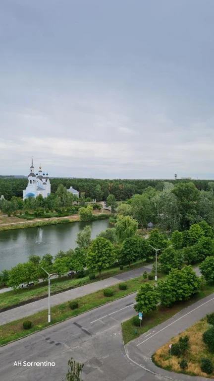 Spacious 2-bedroom apartment near Park Lake!