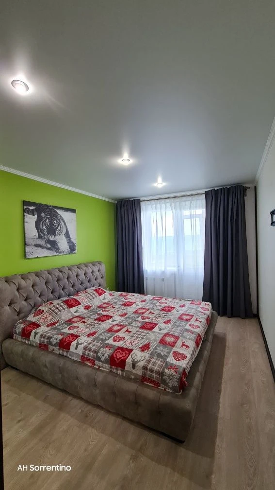 Spacious 2-bedroom apartment near Park Lake!
