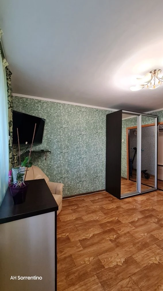 Продаж просторої 3-кімнатної квартири поблизу скверу Ferrexpo