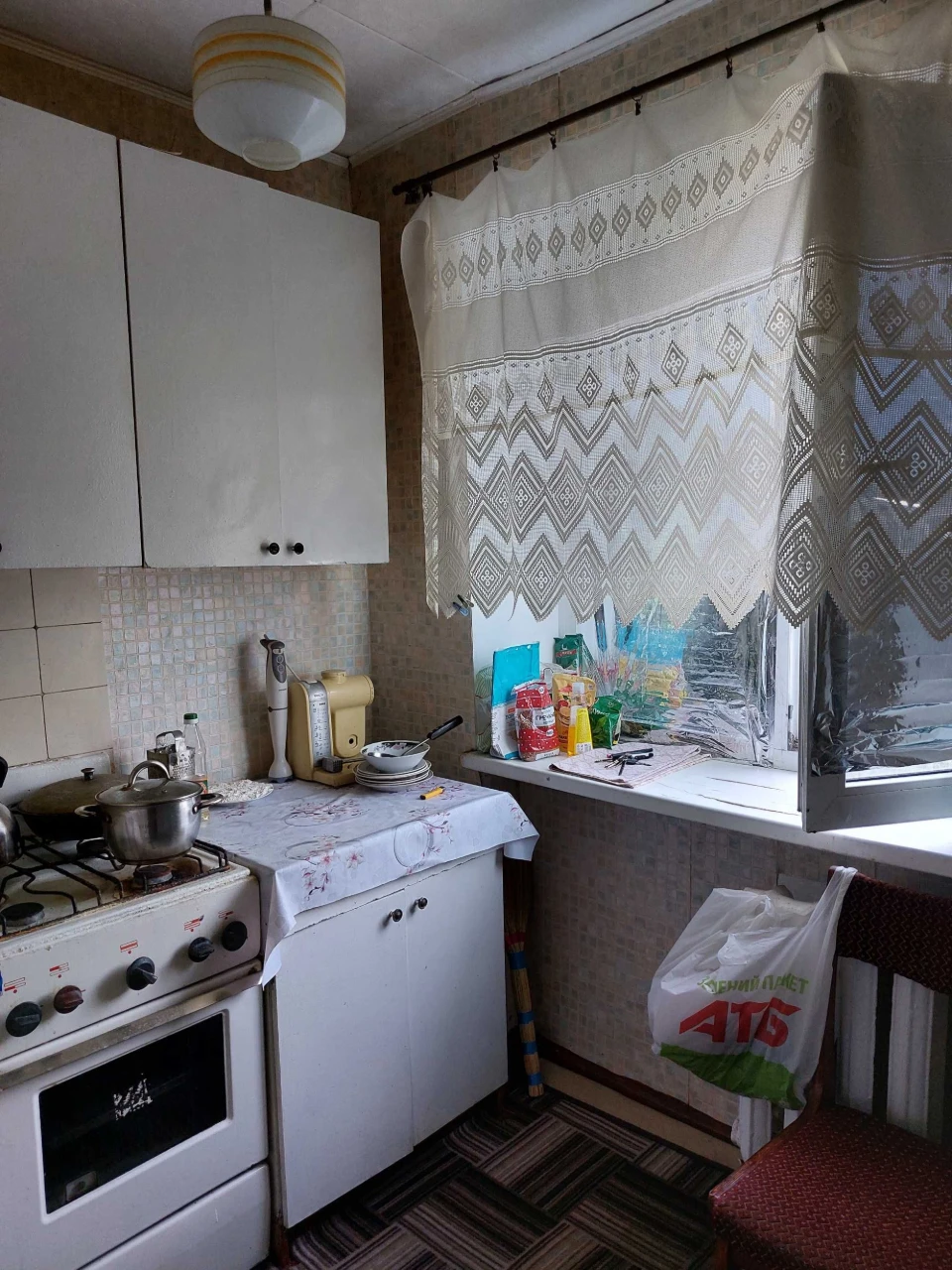 Продаж 2-х квартири в цегляному будинку
