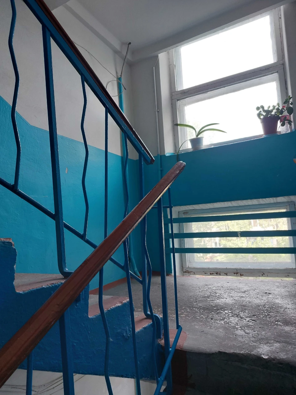 Продаж 2-х квартири в цегляному будинку