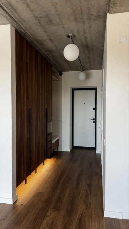 Apartment for Sale, Horyshni Plevni
