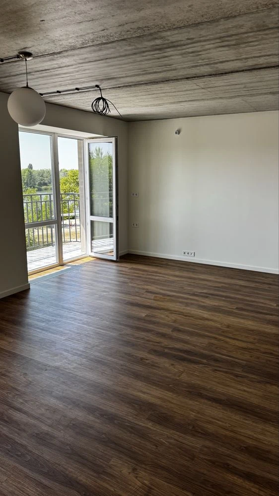 Продаж квартири 62 кв.  Горішні Плавні