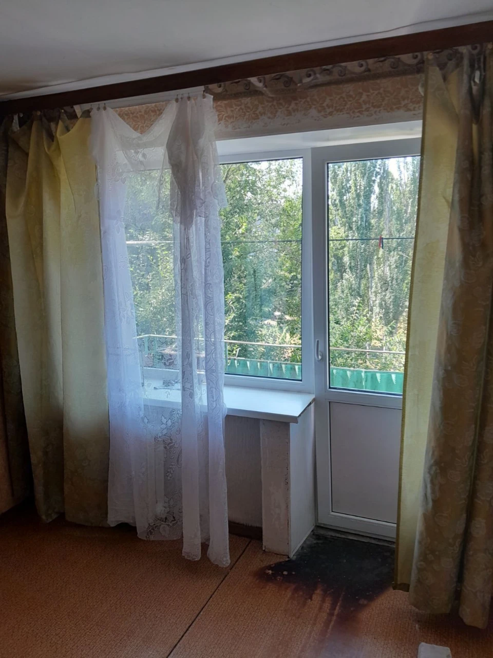 Продаж двомісній квартири в цегляному будинку