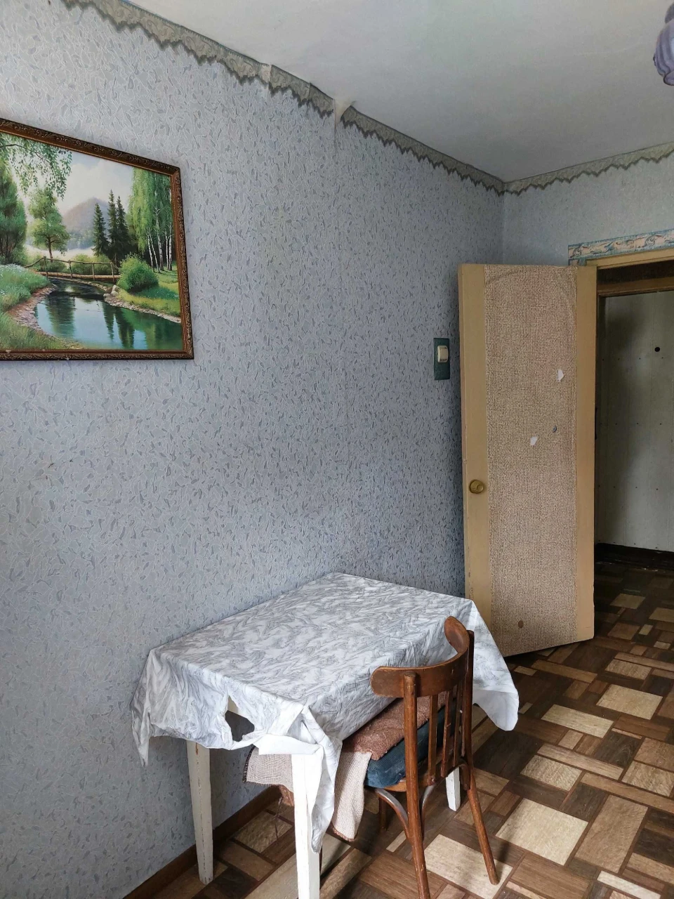 Продаж 2-кімн. квартири в самому центрі Горішніх Плавнів