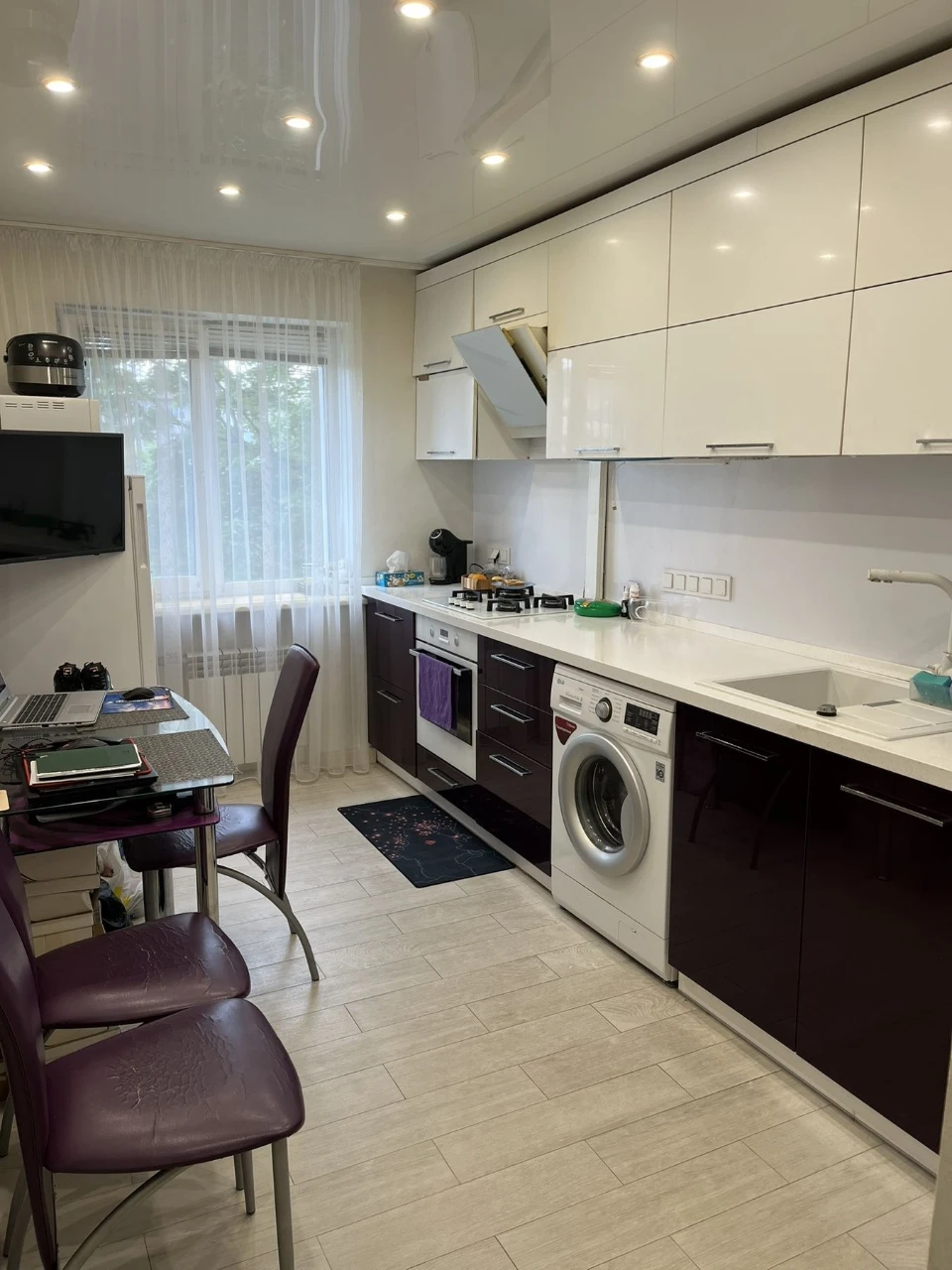 Sale of a 3-room apartment with turnkey renovation in the best district of the city