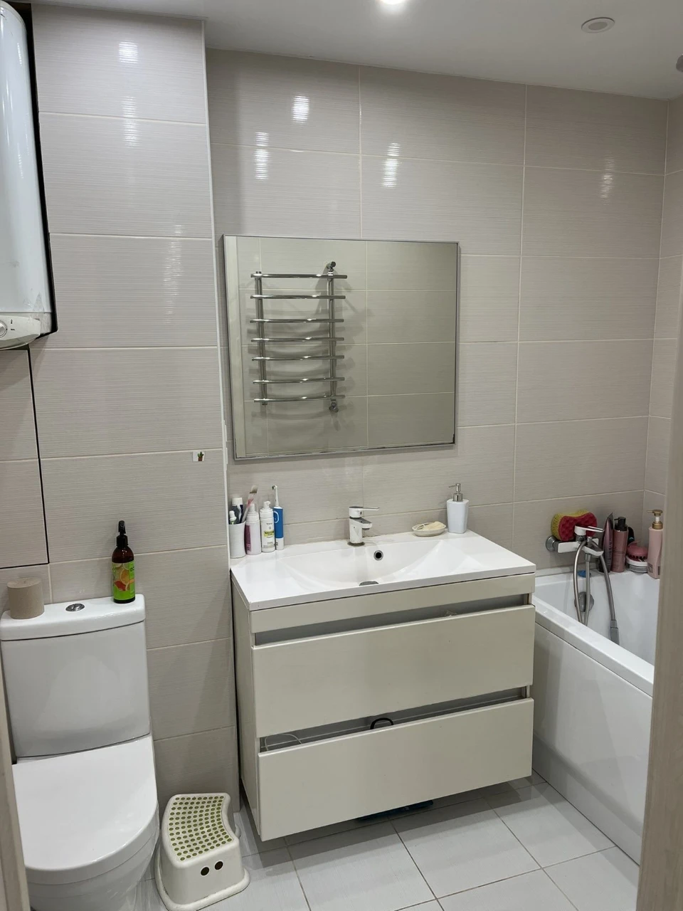 Sale of a 3-room apartment with turnkey renovation in the best district of the city