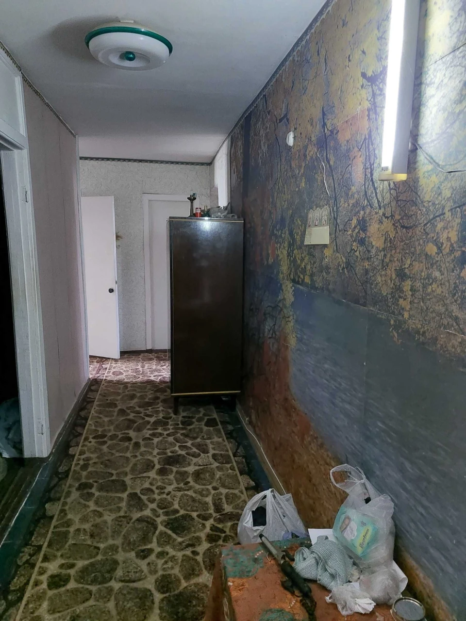 Spacious 3-bedroom apartment in a great location!