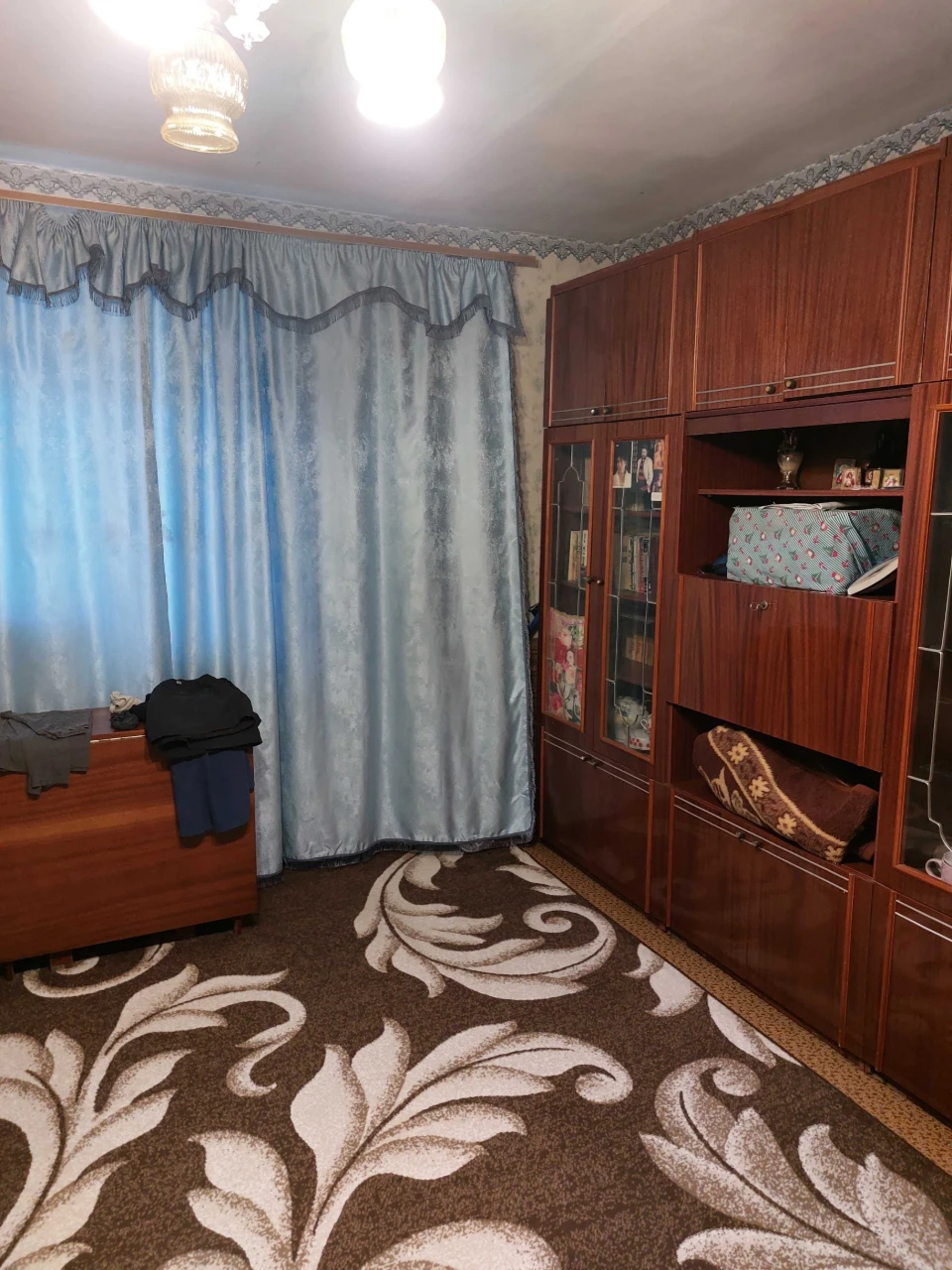 Spacious 3-bedroom apartment in a great location!