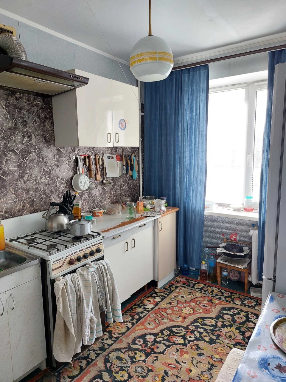Spacious 3-bedroom apartment in a great location!