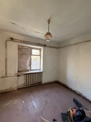 Sale of a 3-room apartment on Heroiv Chornobyla Street