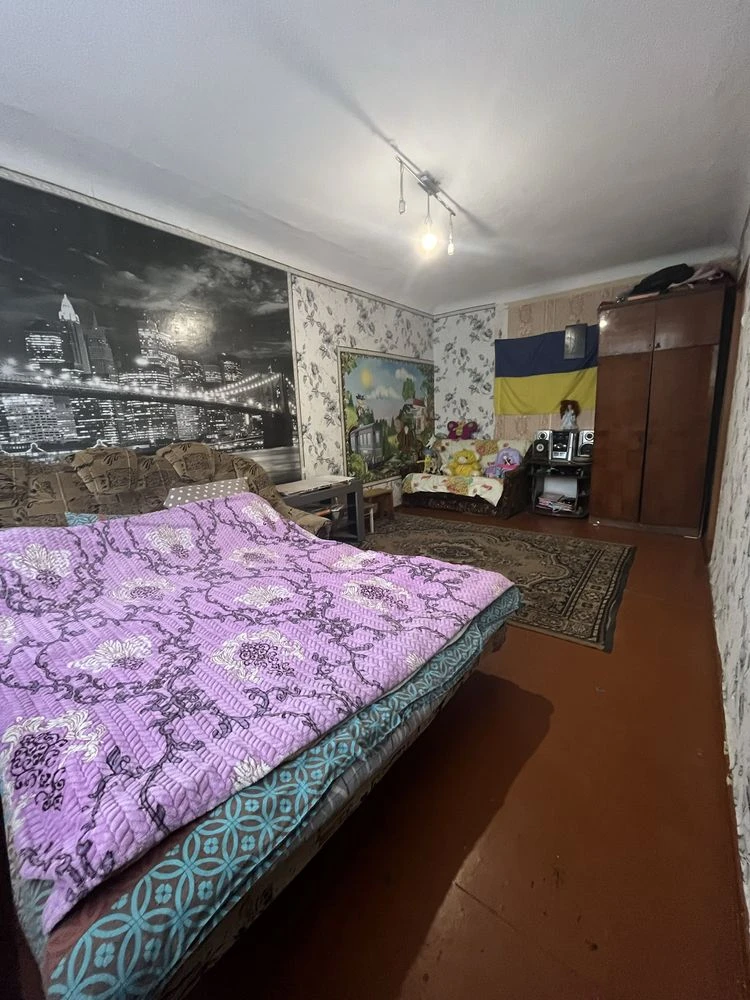 Sale of a 1-bedroom apartment in the city center