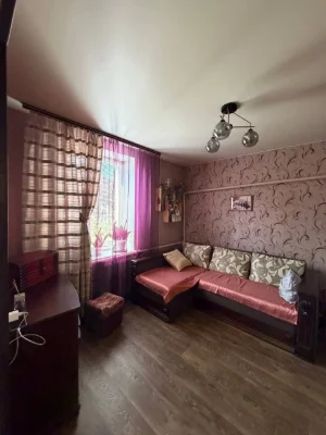 For Sale: 2-bedroom apartment with individual heating, location: