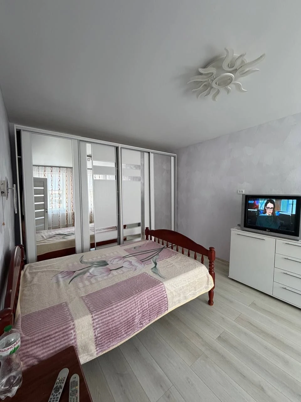For Sale: 2-bedroom apartment with individual heating, location: