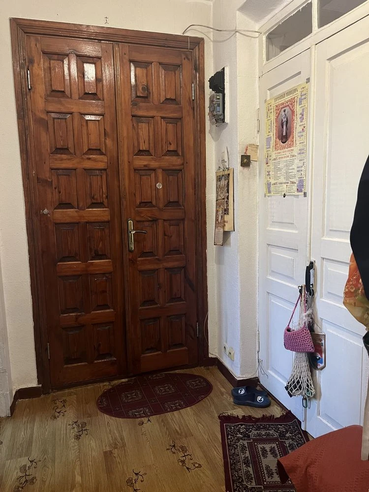 Sale of a 2-bedroom apartment in the city center