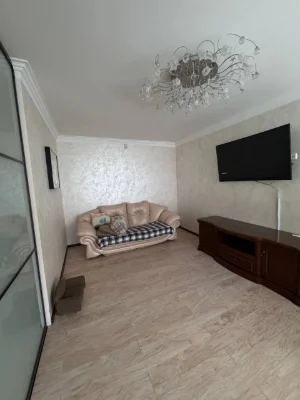 For Sale: 3-bedroom apartment in a new building, StaroTroyc Street