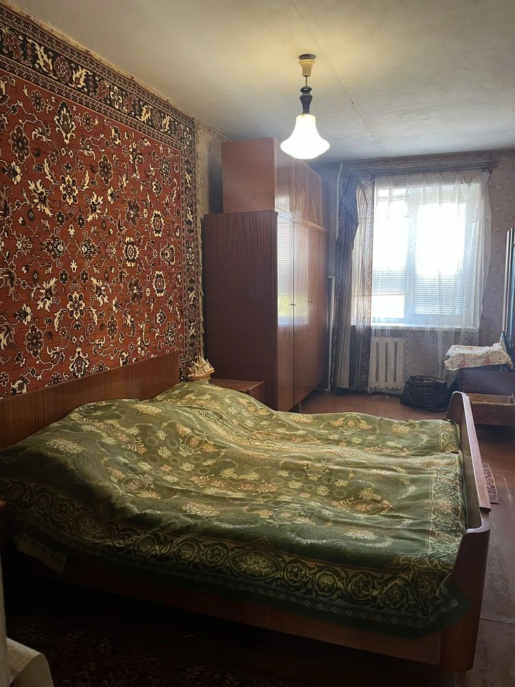 2-bedroom apartment in the city center, Monastyrskaya Street