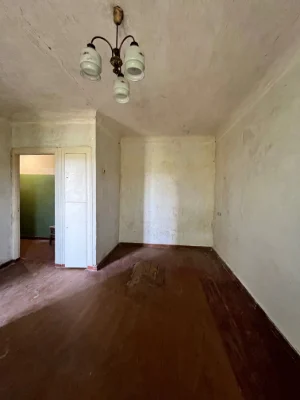 1 room in the city center of Lutny on Volodymyr Avenue