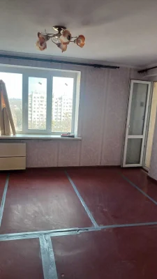 Продається 2-кімнатна квартира.