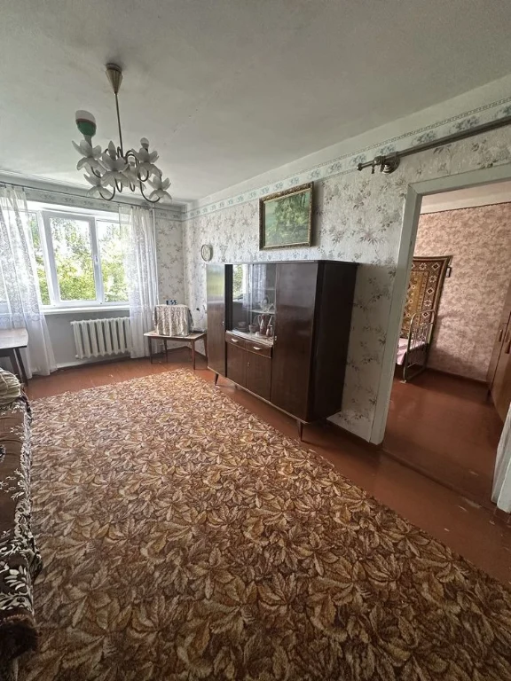 Sale of a 3-room apartment on Ye. Chikalenko Street (First of September)