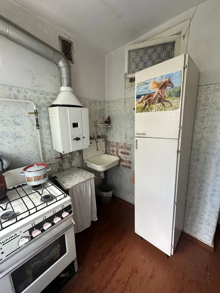 Sale of a 3-room apartment on Ye. Chikalenko Street (First of September)