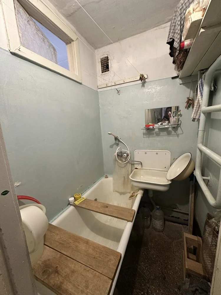 Sale of a 3-room apartment on Ye. Chikalenko Street (First of September)