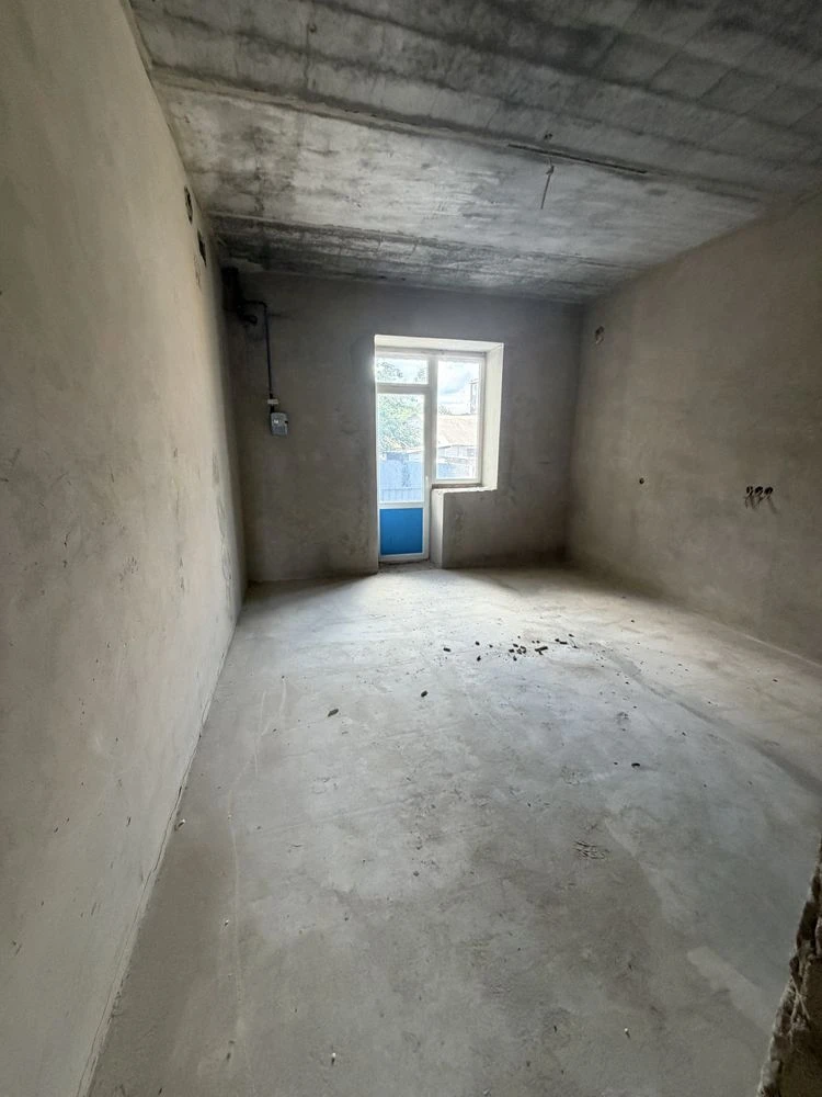 2-room apartment on the first floor, new building