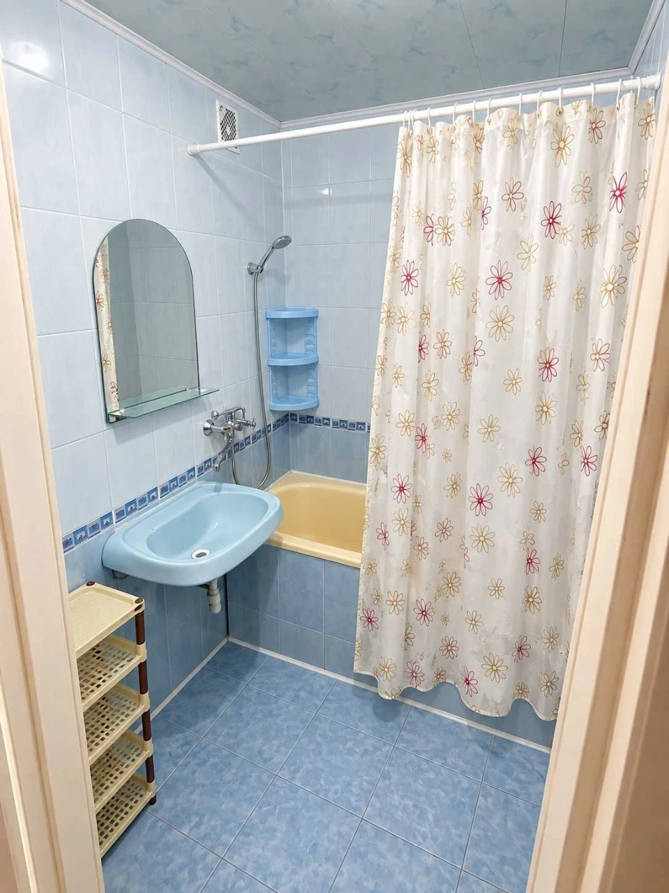 Продам 2-кімнатну квартиру по вул. Оксанченка. 3 поверх