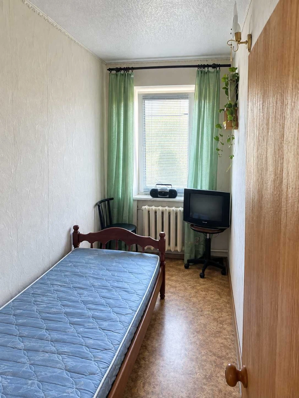 Продам 2-кімнатну квартиру по вул. Оксанченка. 3 поверх