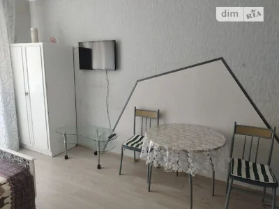 Продажа 3к квартиры 122.2 кв. м по ул. Михаила Максимовича 3