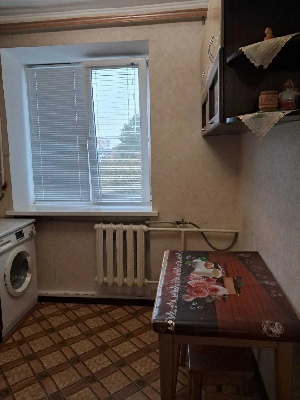 Продається  двохкімнатна квартира в м.Миргород