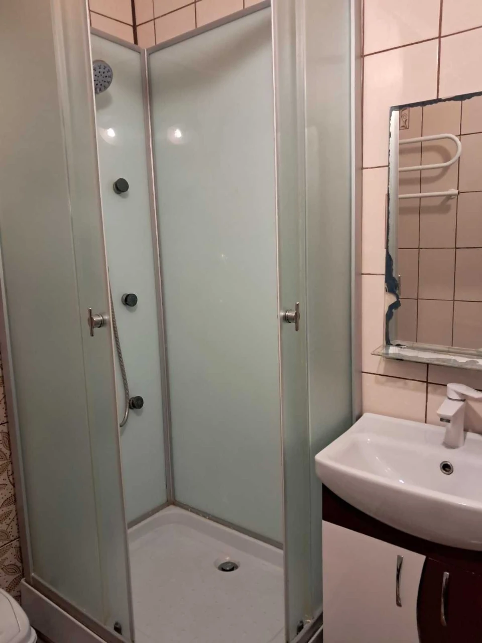 Продається  двохкімнатна квартира в м.Миргород