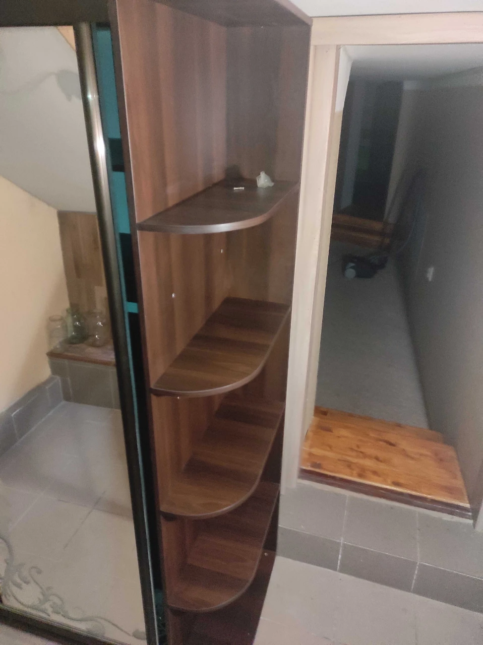 Продам дворівневу 4-х кімн. кВ. в центрі м.Миргород