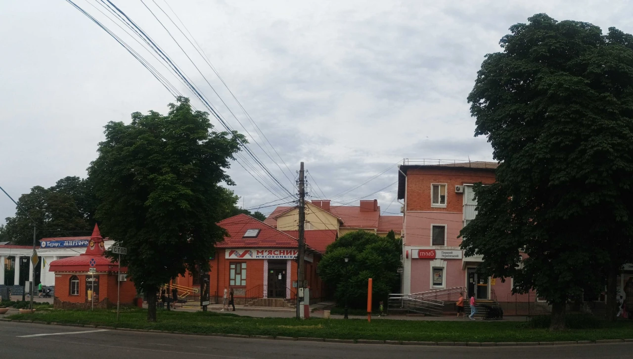 Квартира біля курорту. В РЕАЛьному серці Миргорода. Топ лока