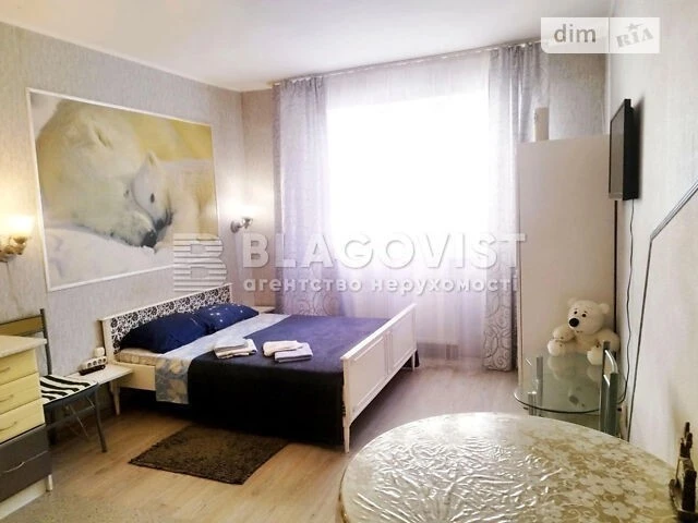 Продажа 3к квартиры 122.2 кв. м по ул. Михаила Максимовича 3