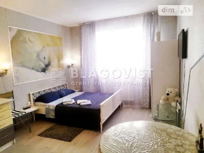 Продажа 3к квартиры 122.2 кв. м по ул. Михаила Максимовича 3