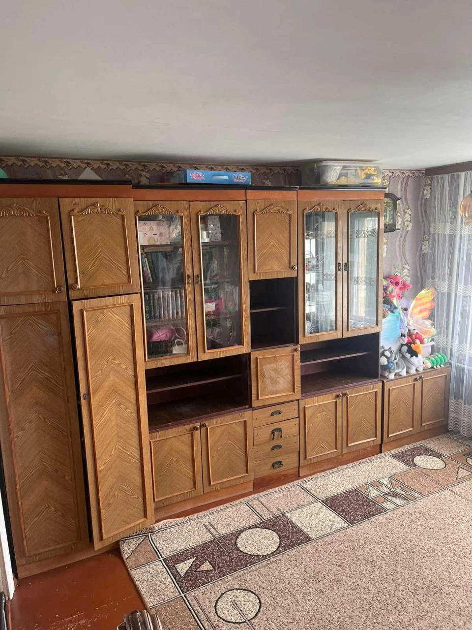 Продається 2-кімнатна квартира в центрі міста Пирятин.