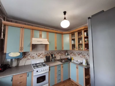 Продам 3-кімнатну квартиру в Дубно — 60 м², автономне опален