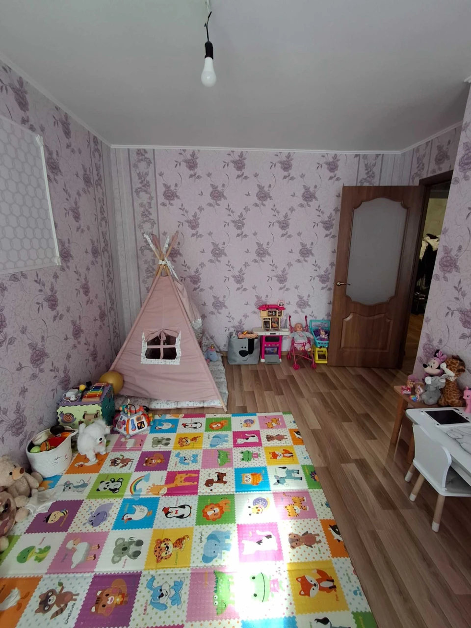 Продам 3-кімнатну квартиру в Дубно — 60 м², автономне опален