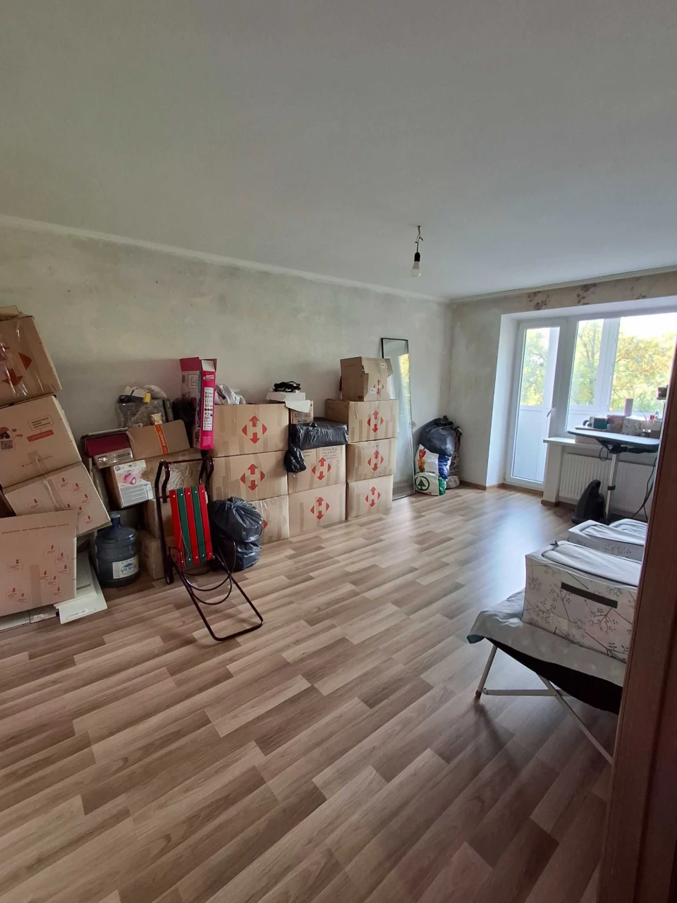 Продам 3-кімнатну квартиру в Дубно — 60 м², автономне опален