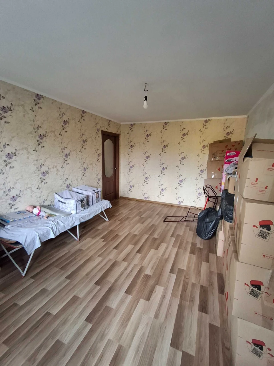 Продам 3-кімнатну квартиру в Дубно — 60 м², автономне опален