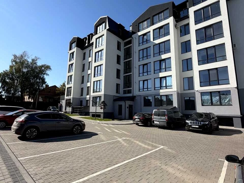 Apartment. Dubno, Kalnyshevsky st.