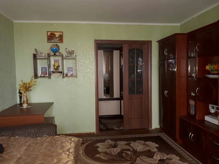 3-кімнатна квартира під ремонт, Базарчик