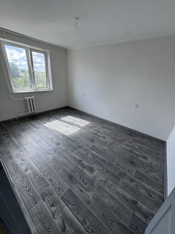 For Sale: 3-bedroom apartment in the city of Dubno, Mechernic district.