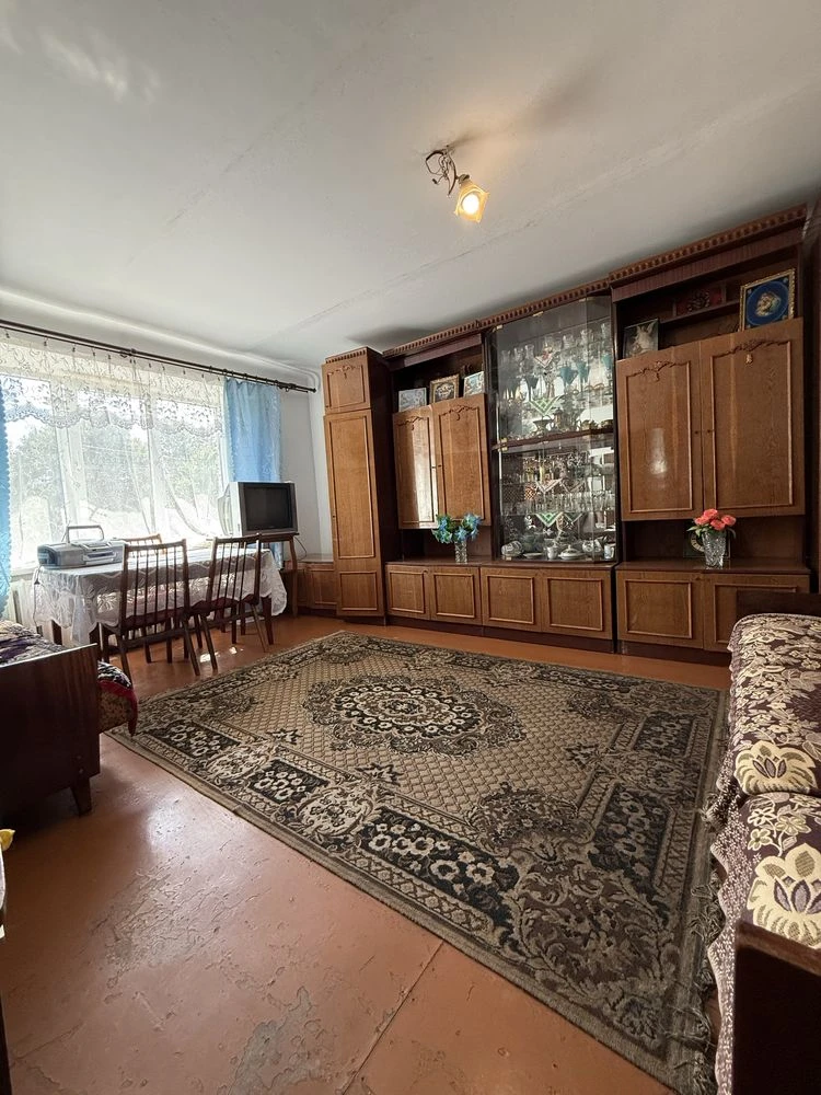 Sale of 1-room apartment in the Khmilniki district, вул. Hrushevskoho