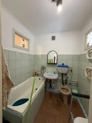 Sale of 1-room apartment in the Khmilniki district, вул. Hrushevskoho
