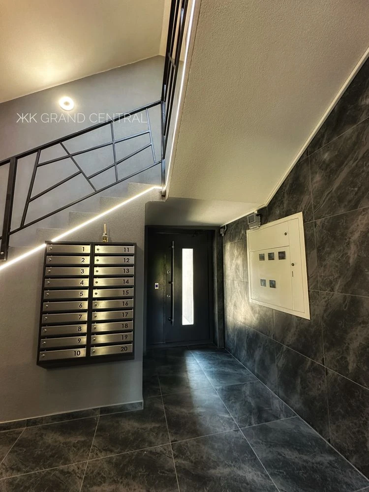 Продам 2х двох кімнатну квартиру ЖК "Grand Central"